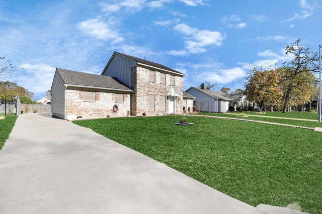 10011 Cantertrot Drive, Humble, TX 77338