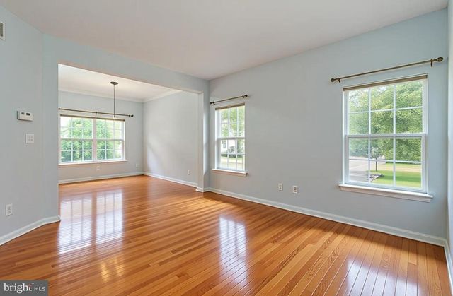 2 PICKERING CIR, Princeton, NJ 08540