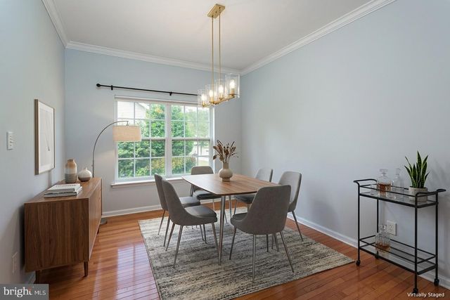 2 PICKERING CIR, Princeton, NJ 08540