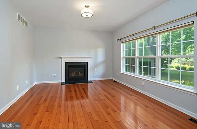 2 PICKERING CIR, Princeton, NJ 08540