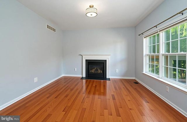2 PICKERING CIR, Princeton, NJ 08540