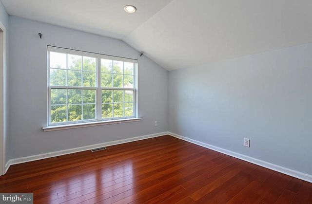 2 PICKERING CIR, Princeton, NJ 08540