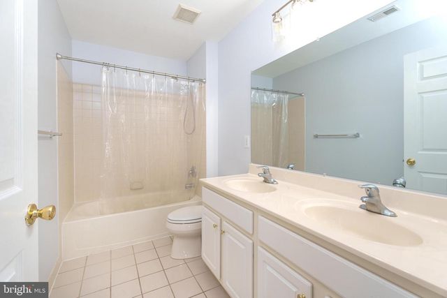 2 PICKERING CIR, Princeton, NJ 08540