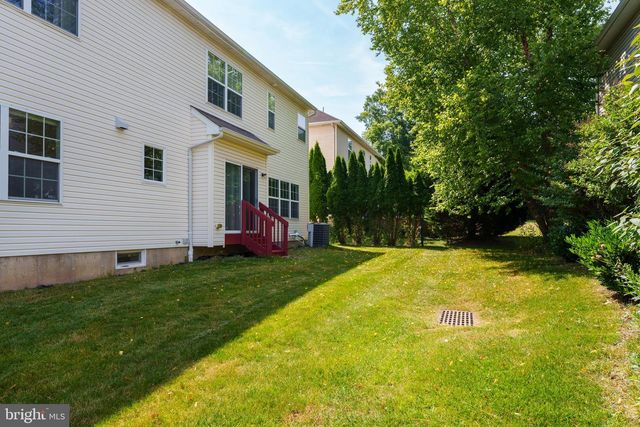 2 PICKERING CIR, Princeton, NJ 08540