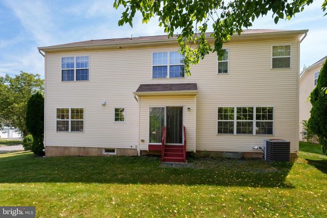 2 PICKERING CIR, Princeton, NJ 08540