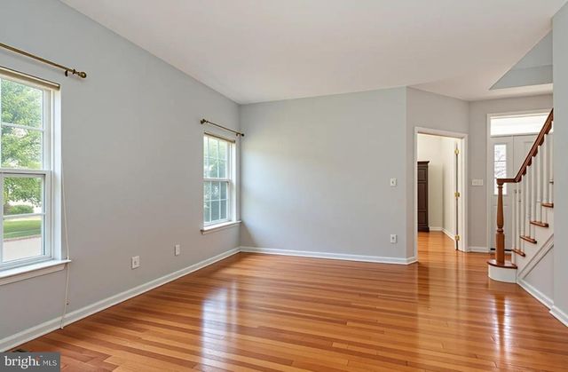 2 PICKERING CIR, Princeton, NJ 08540