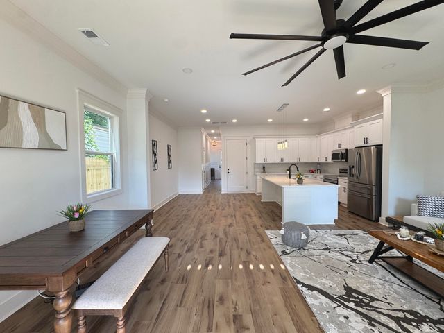 5841 Kirkwood Avenue, North Charleston, SC 29406