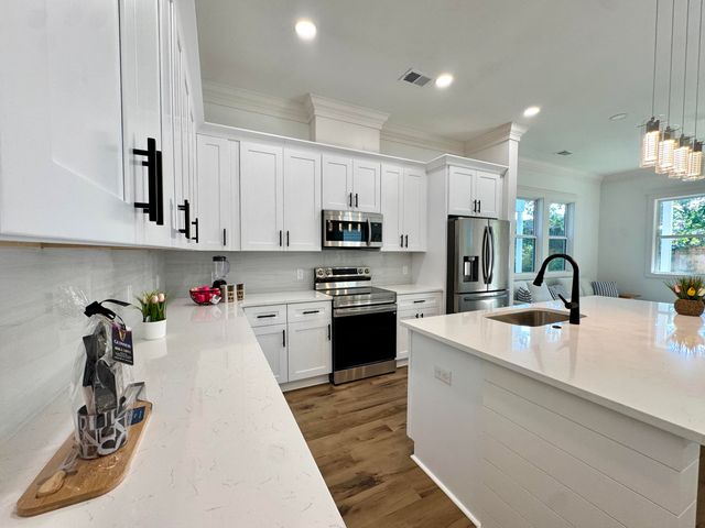5841 Kirkwood Avenue, North Charleston, SC 29406