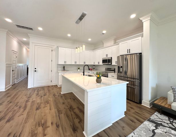 5841 Kirkwood Avenue, North Charleston, SC 29406