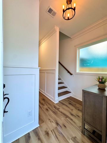 5841 Kirkwood Avenue, North Charleston, SC 29406
