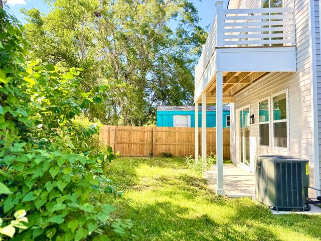 5841 Kirkwood Avenue, North Charleston, SC 29406
