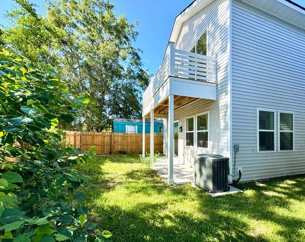 5841 Kirkwood Avenue, North Charleston, SC 29406