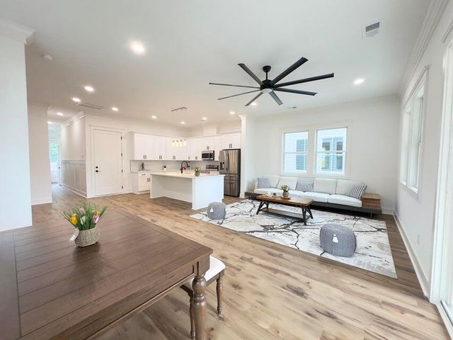 5841 Kirkwood Avenue, North Charleston, SC 29406