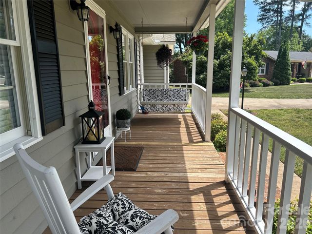 111 Gallarie Place, Salisbury, NC 28144