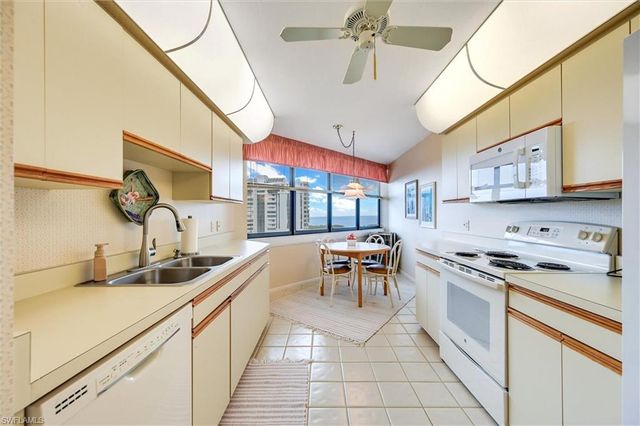6000 Pelican Bay BLVD 1202, Naples, FL 34108