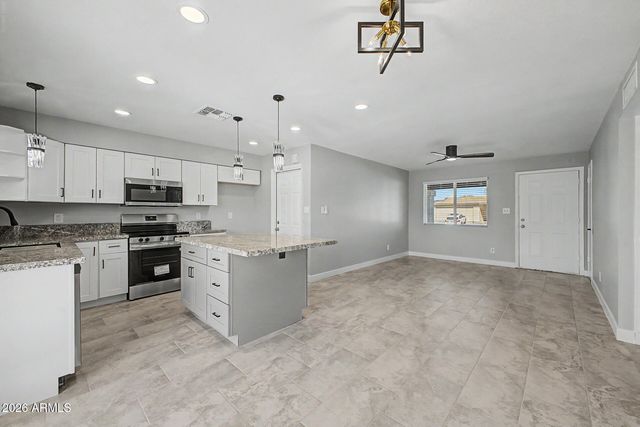 17602 N 8TH Avenue, Phoenix, AZ 85023