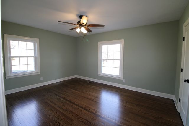 605 Ellington Dr, Lafayette, TN 37083