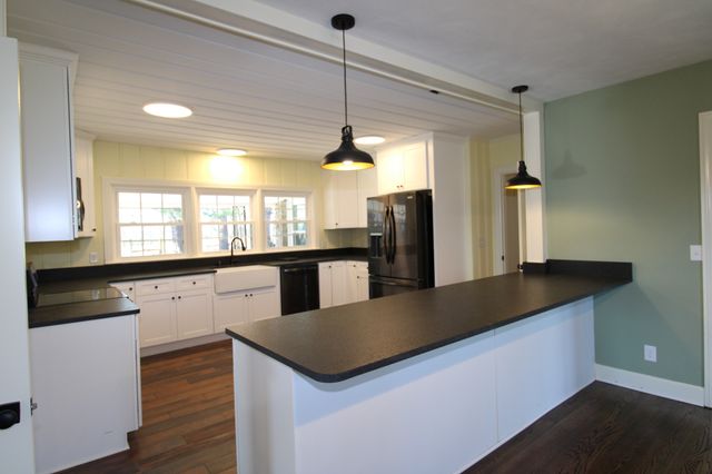 605 Ellington Dr, Lafayette, TN 37083