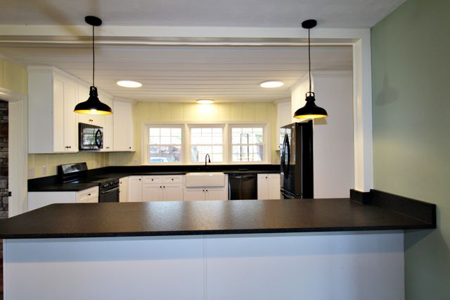 605 Ellington Dr, Lafayette, TN 37083