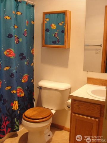 1664 Spruce Ridge Drive, Camano Island, WA 98282