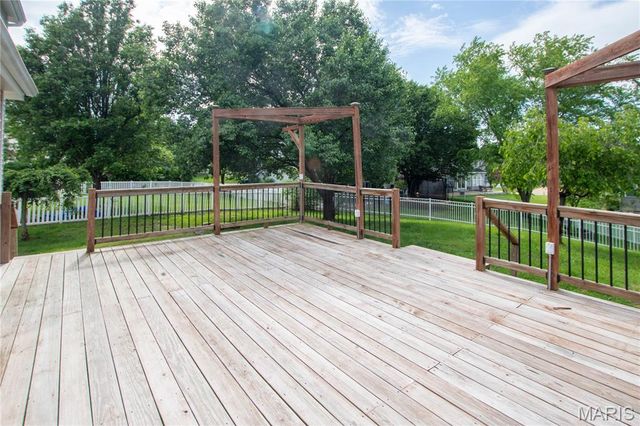 3 Oak Mill Court, Imperial, MO 63052
