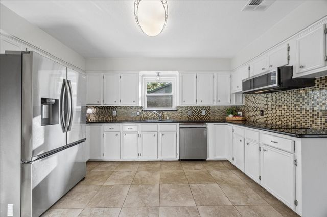 3010 Apple Valley Lane, Missouri City, TX 77459