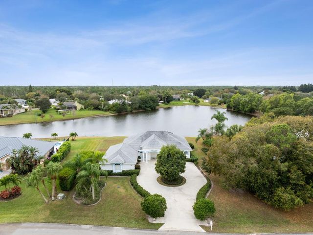800 SE Waterside Way Way, Stuart, FL 34997