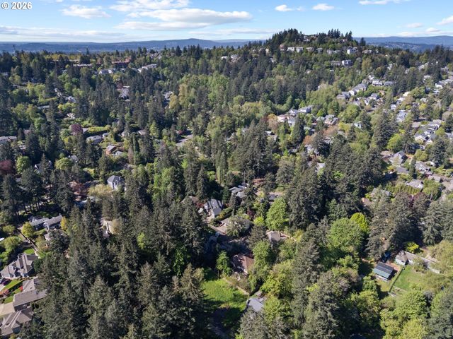 Sw 33RD Ave, Portland, OR 97219
