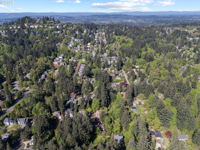 Sw 33RD Ave, Portland, OR 97219