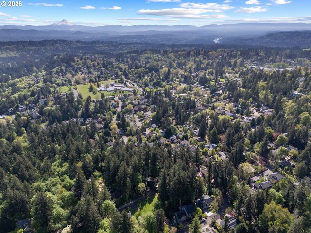 Sw 33RD Ave, Portland, OR 97219