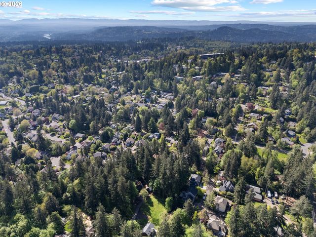 Sw 33RD Ave, Portland, OR 97219