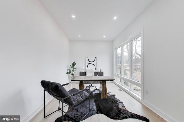 6634 DAVIS FORD RD, Manassas, VA 20111