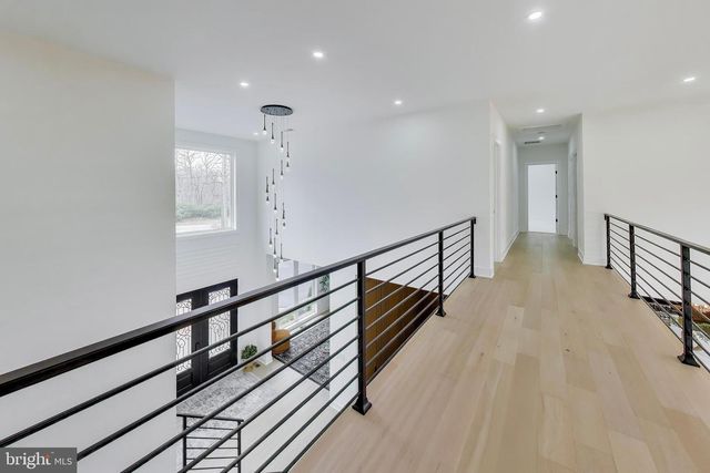 6634 DAVIS FORD RD, Manassas, VA 20111