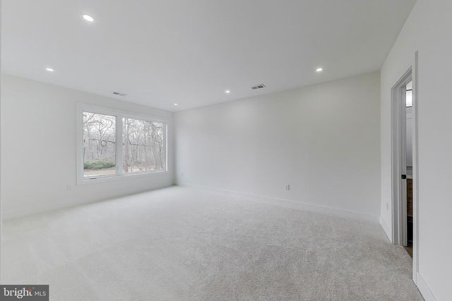 6634 DAVIS FORD RD, Manassas, VA 20111