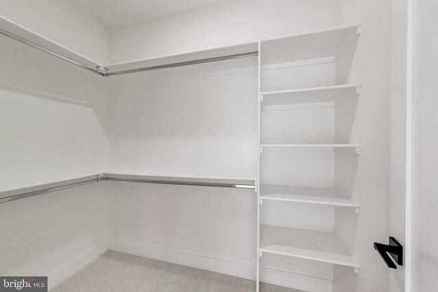 6634 DAVIS FORD RD, Manassas, VA 20111