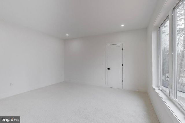 6634 DAVIS FORD RD, Manassas, VA 20111