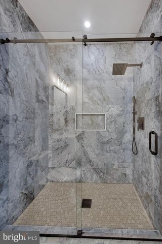 6634 DAVIS FORD RD, Manassas, VA 20111