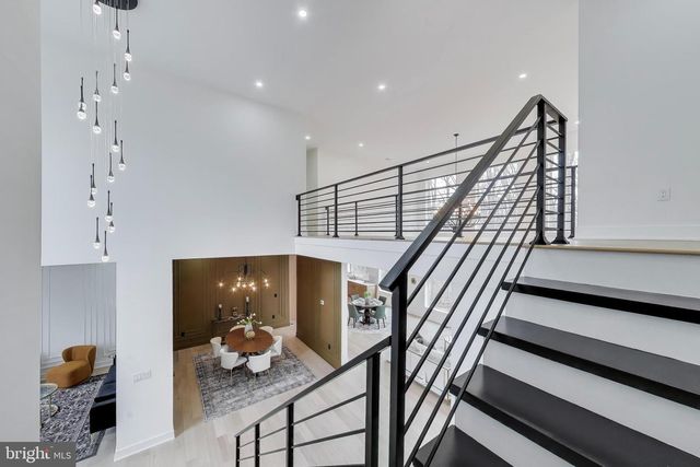 6634 DAVIS FORD RD, Manassas, VA 20111