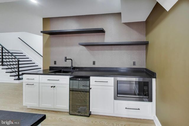 6634 DAVIS FORD RD, Manassas, VA 20111