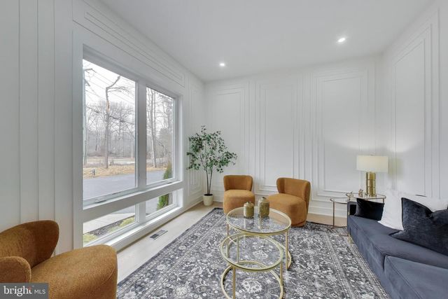 6634 DAVIS FORD RD, Manassas, VA 20111