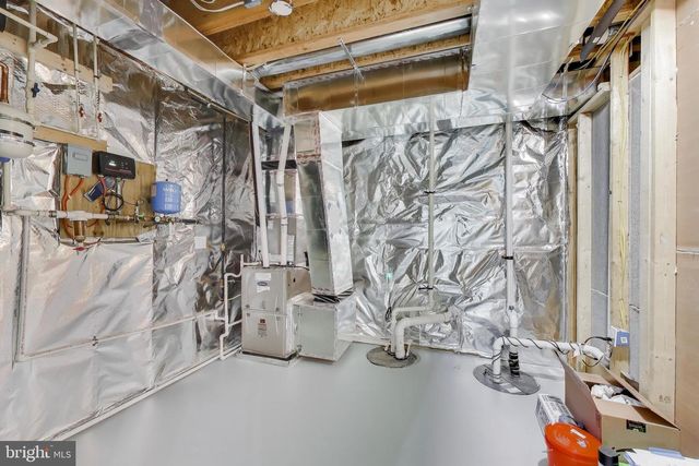 6634 DAVIS FORD RD, Manassas, VA 20111