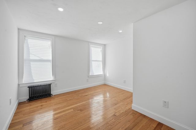 13 Green Ave, Westfield, MA 01085