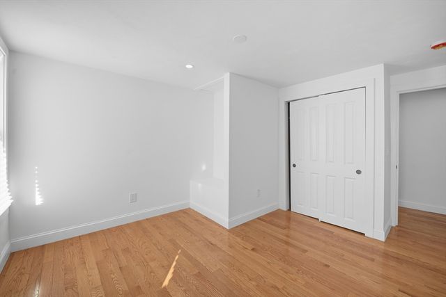 13 Green Ave, Westfield, MA 01085