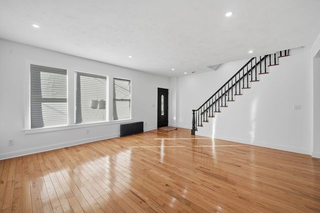 13 Green Ave, Westfield, MA 01085