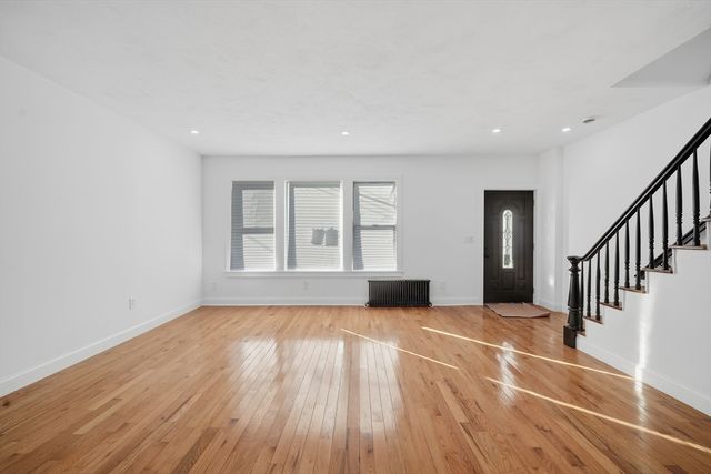 13 Green Ave, Westfield, MA 01085