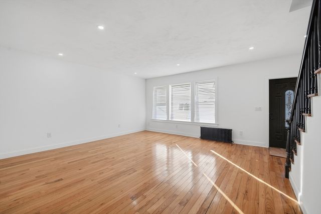 13 Green Ave, Westfield, MA 01085