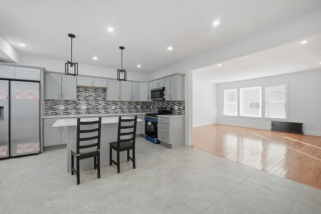 13 Green Ave, Westfield, MA 01085