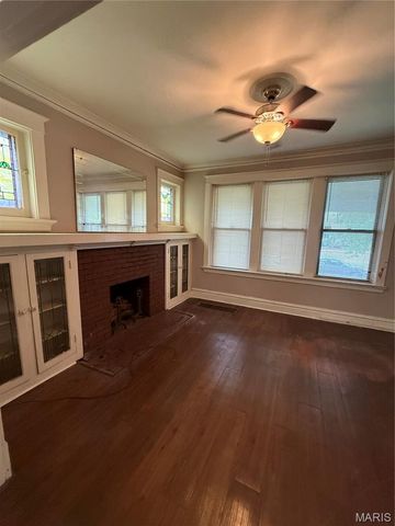 6957 Clayton Avenue, St Louis, MO 63117