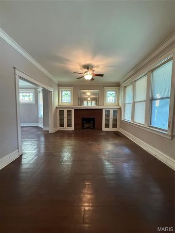 6957 Clayton Avenue, St Louis, MO 63117