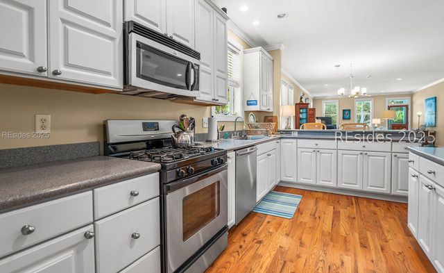 2418 Oak Haven St, Beaufort, SC 29902